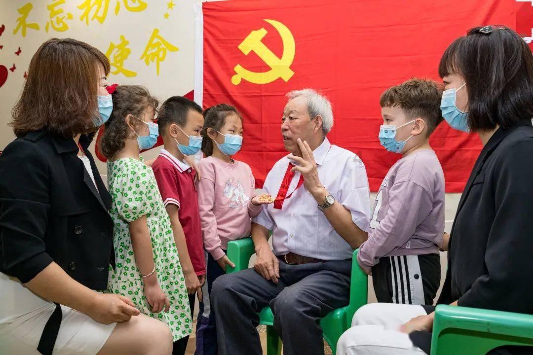 平安出行远离危险驾驶行为,两名被告人其行为均已构成危险驾驶罪